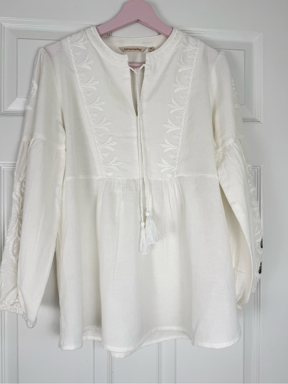 Soft Surroundings White Embroidered Peasant Blouse